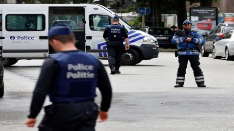 Brussels police open fire on car 'with explosives inside' after high-speed chase through Molenbeek