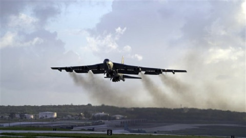 201210-b-52h-stratofortress-al-0812_3209f4dffd8c22b56b2b165eaf1307a1.fit-560w