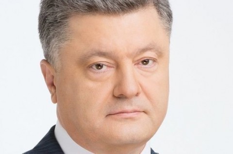 Петицию за импичмент президента Украины Петра Порошенко, опубликованную на сайте Change.org, подписали более 100 тысяч человек. Авторы документа, получившего название «Блогеры Украины против притеснений свободы слова», заявляют, что политика главы государства привела к деградации важнейших демократических институтов в стране, в особенности свободы слова.