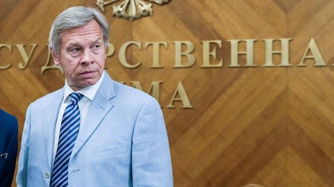 Российский сенатор Алексей Пушков назвал Украину «страной года» и подвел итоги некоторых «достижений» Киева. Сенатор отметил, что введенная с подачи радикалов транспортная блокада Донбасса нанесла в первую очередь урон самой Украине. «Украина –– «страна года» по нанесению самой себе ущерба. Цена блокады Донбасса: 1% ВВП –– $1,8 млрд.».