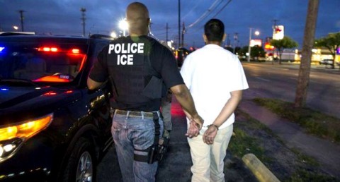 Arrest of undocumented immigrant. Photo: US Immigration and Customs Enforcement agency