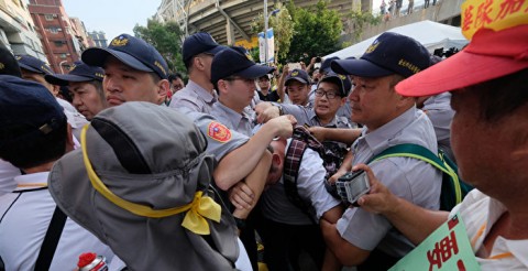 亂台又一樁！世大運反年改陳抗 中共背後鬼影幢幢