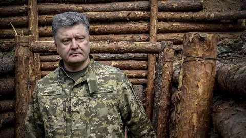 Порошенко назвал условие проведения выборов в Донбассе