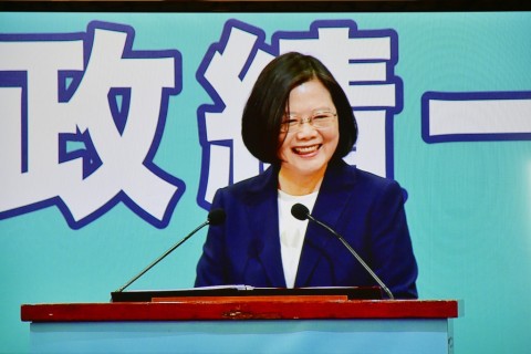 政府民調低落和民心所在