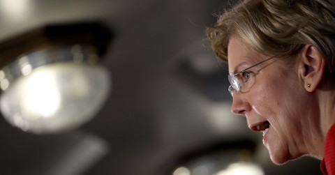 Sen. Elizabeth Warren unveils her new anti-corruption bill at the National Press Club in Washington, DC. Photo: Win McNamee/Getty Images