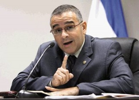 El presidente de El Salvador, Mauricio Funes, participó en una conferencia de prensa en la casa presidencial en San Salvador, el martes 2 de noviembre del 2009