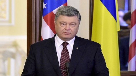 Порошенко поручил передать в Международный суд ООН иск к России